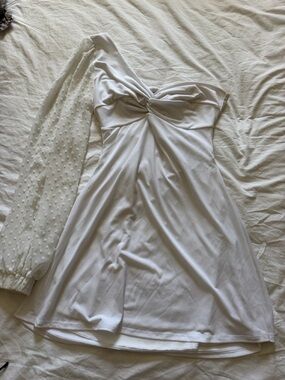 Lucy in the Sky White One-Shoulder Twist-Front Mini Dress